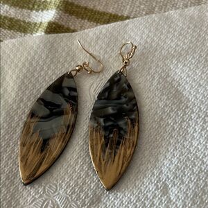 Elegant Gold and Black Leaf Earrings